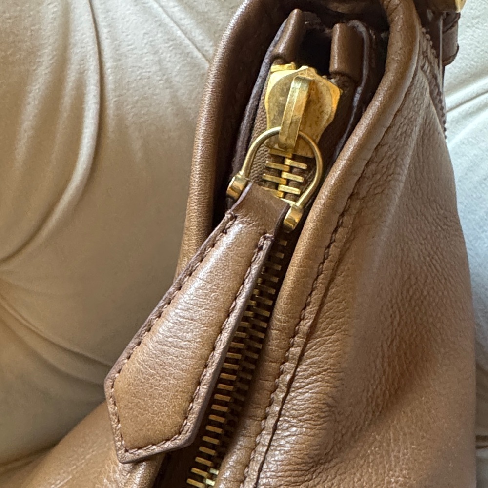 Burberry Brown Leather Shoulder Hobo with Gold Hardware EUC plaid interior - Picture 8 of 16